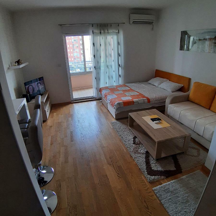 City Kvart Na Dan Podgorica Extérieur photo